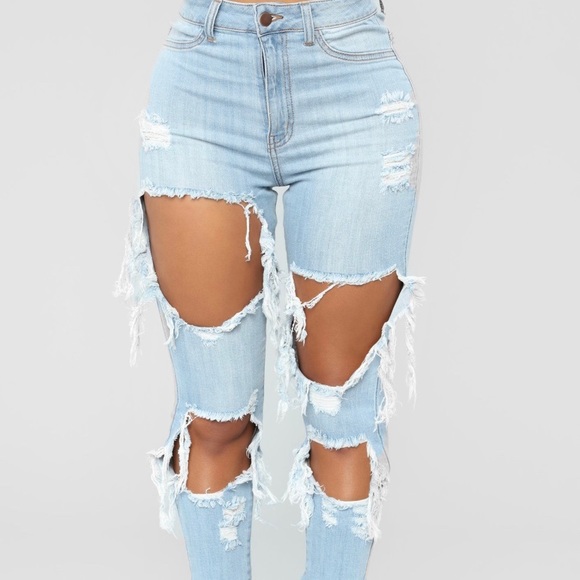 Fashion Nova Denim - Fashion Nova Syracuse Distressed Jeans Light Wash